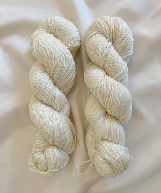Ufarvet - Lux Wool